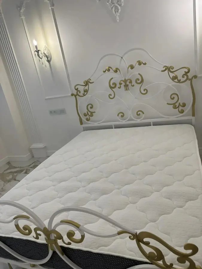Кованая двуспальная кровать Diana 200х200